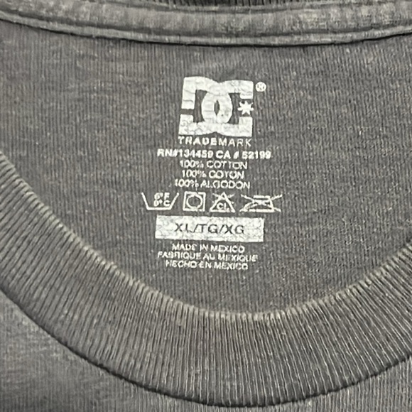 DC Crew short Sleeves Graphic Tee shirt - Gray - Size XL - Picture 3 of 4